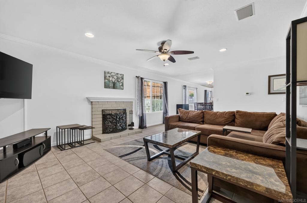 8538 Rosada Way Property Photo 10