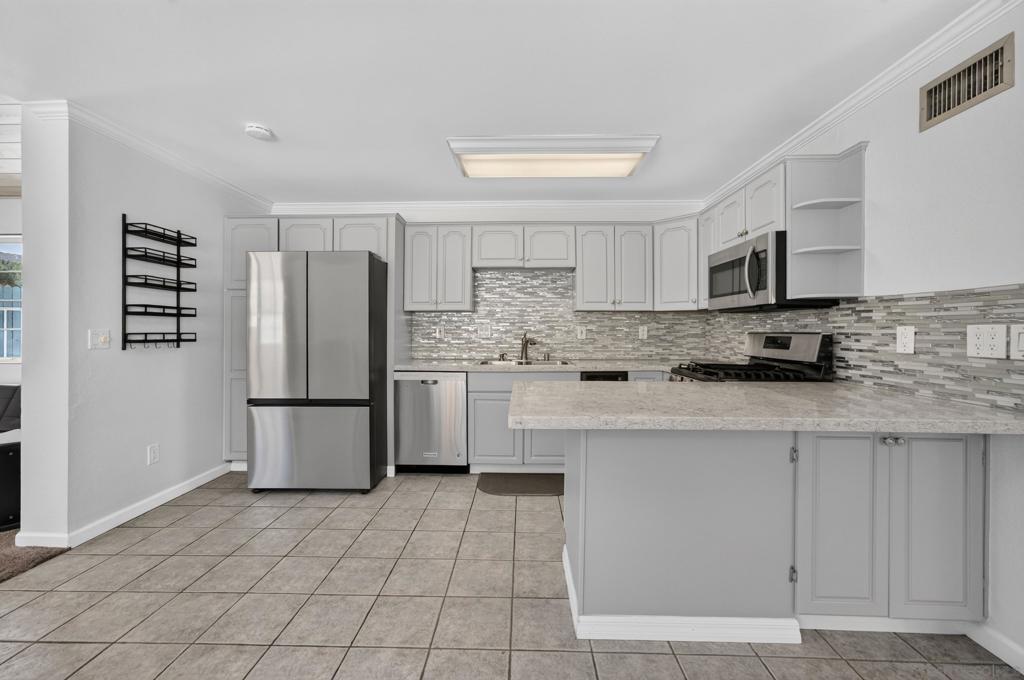 8538 Rosada Way Property Photo 12