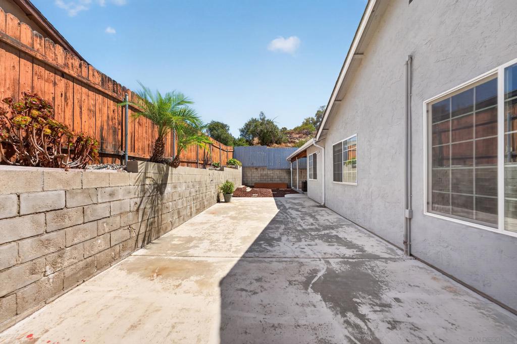 8538 Rosada Way Property Photo 39