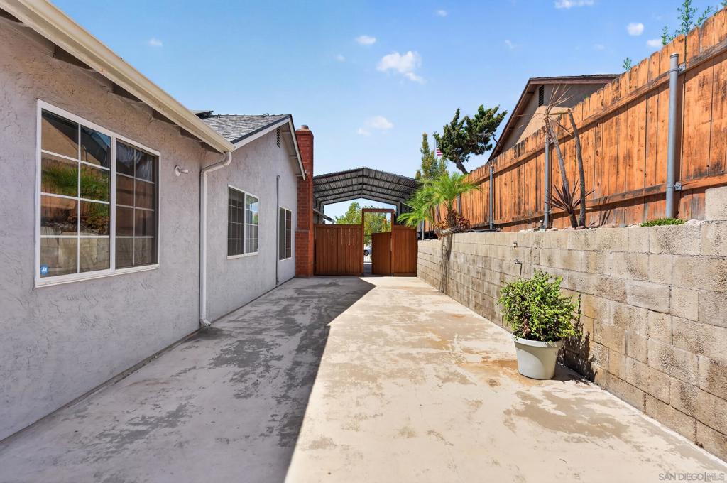 8538 Rosada Way Property Photo 40