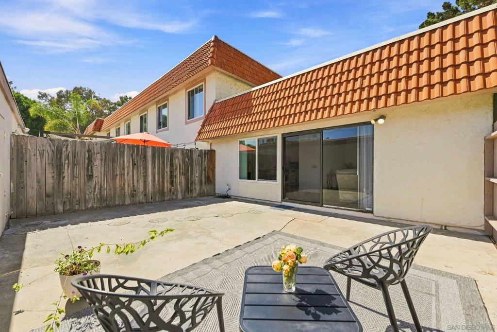 2812 Via Magia Property Photo 1