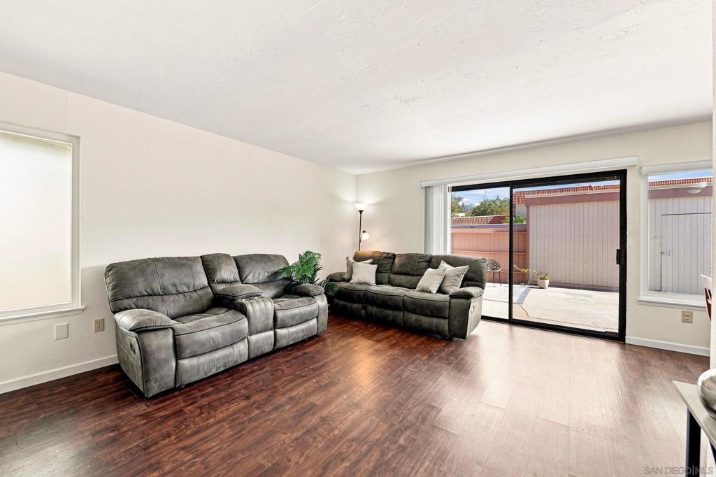 2812 Via Magia Property Photo 7