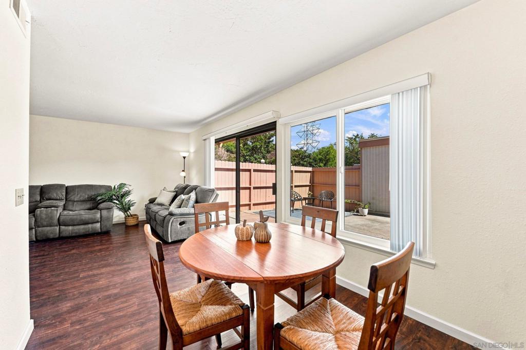 2812 Via Magia Property Photo 11