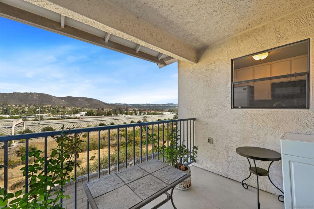 10359 Azuaga 200 Property Photo 1