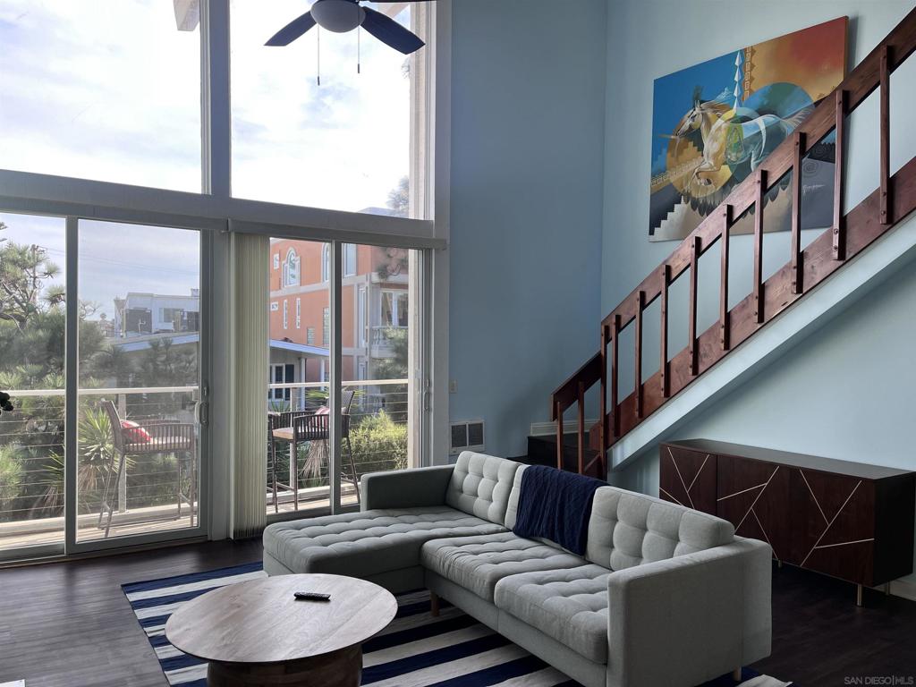 25 Spinnaker St 12 Property Photo