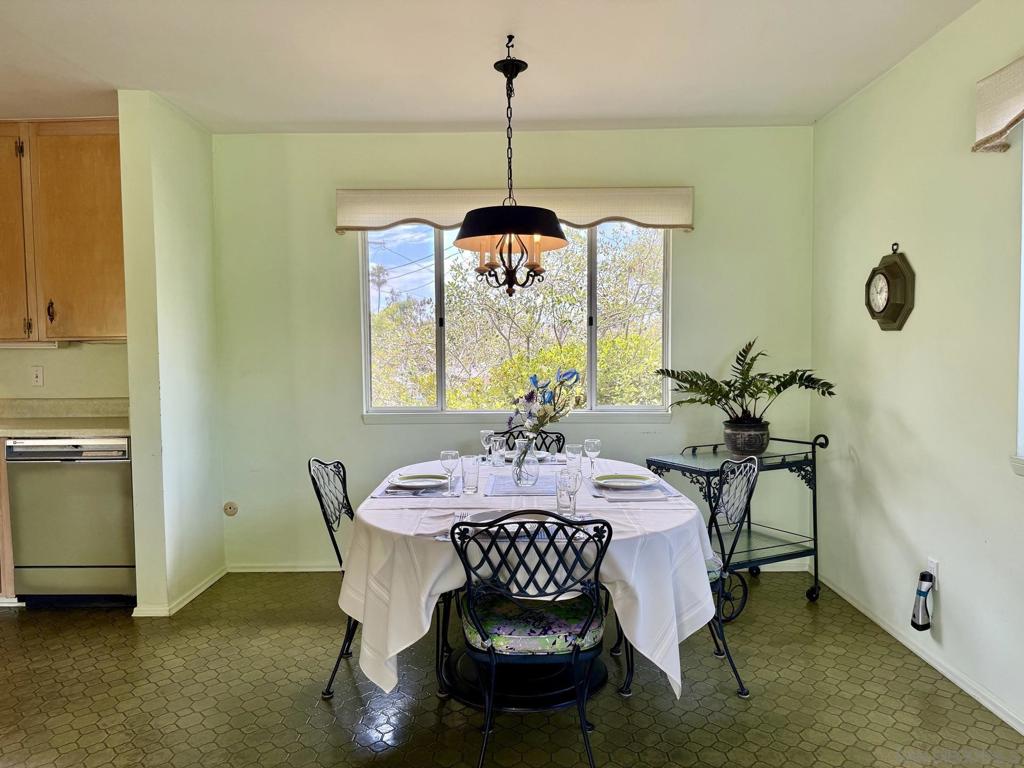 2235 Milton Court Property Photo 14