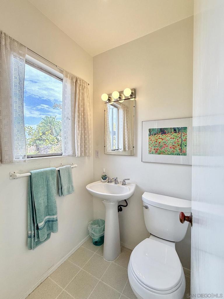 2235 Milton Court Property Photo 25
