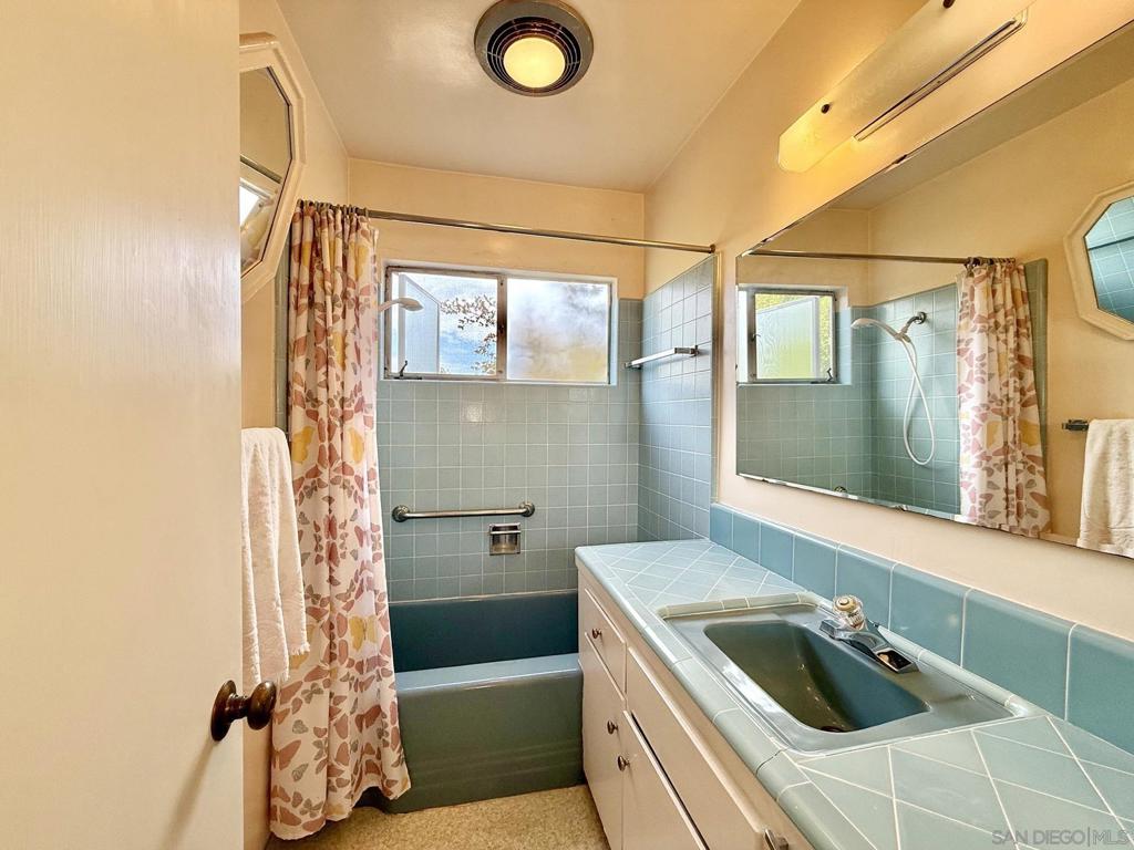 2235 Milton Court Property Photo 31