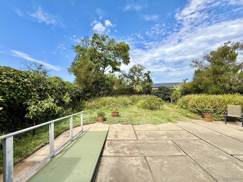 2235 Milton Court Property Photo 39
