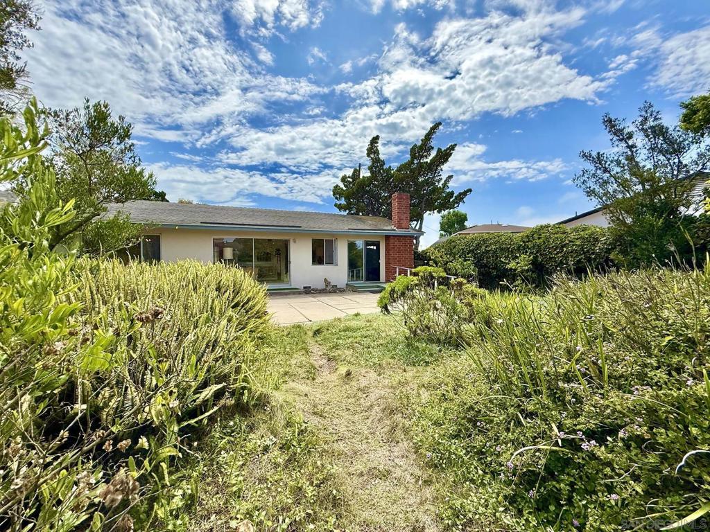 2235 Milton Court Property Photo 42