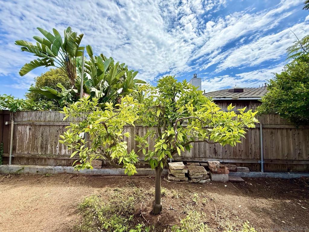 2235 Milton Court Property Photo 52