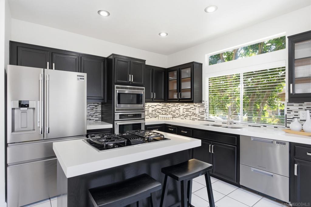 7142 Calabria A Property Photo 16