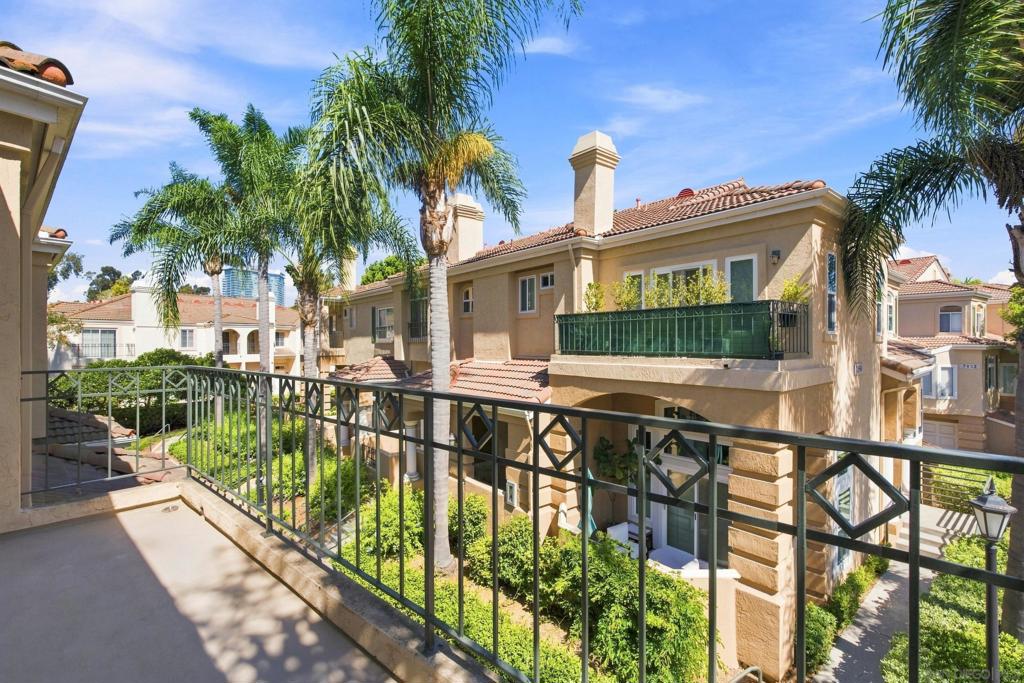 7142 Calabria A Property Photo 27