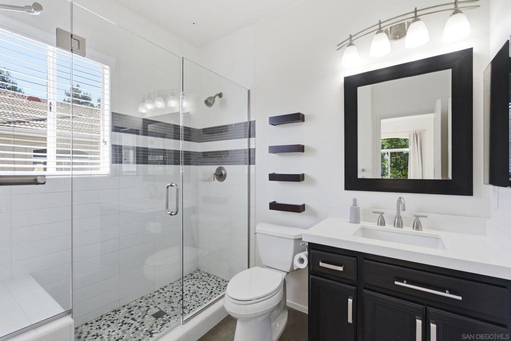 7142 Calabria A Property Photo 31