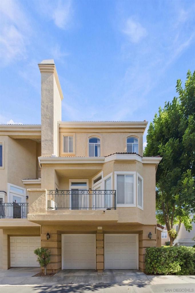 7142 Calabria A Property Photo 35