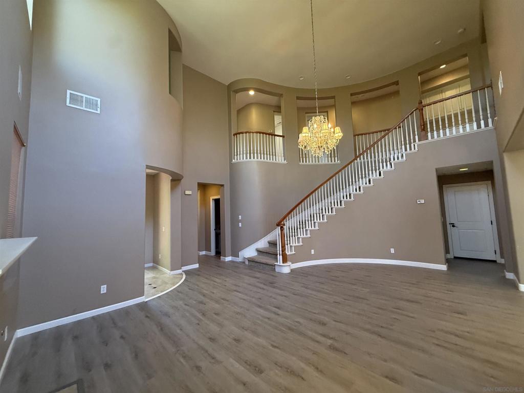 2750 Dove Tail Dr Property Photo 5