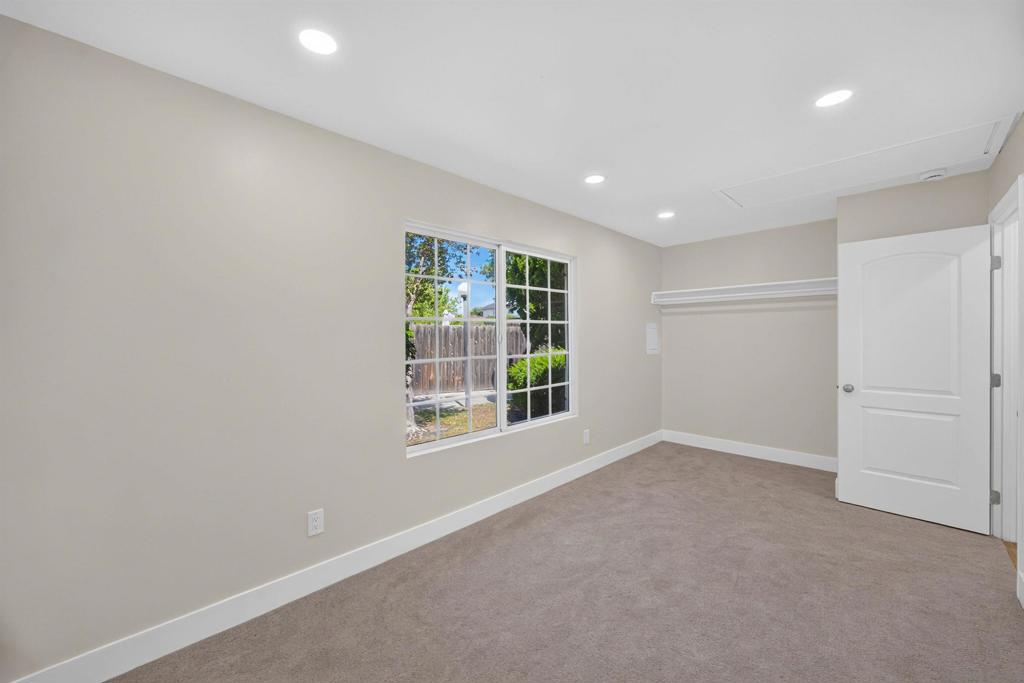 8318 Panorama Ridge Ct Property Photo 25