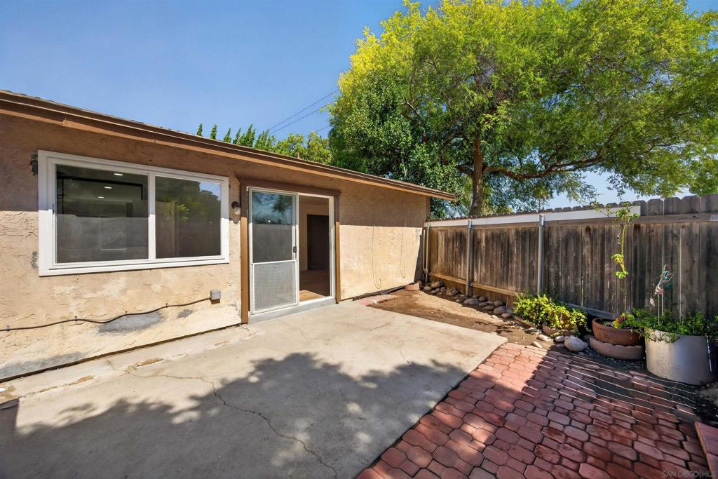 8318 Panorama Ridge Ct Property Photo 27