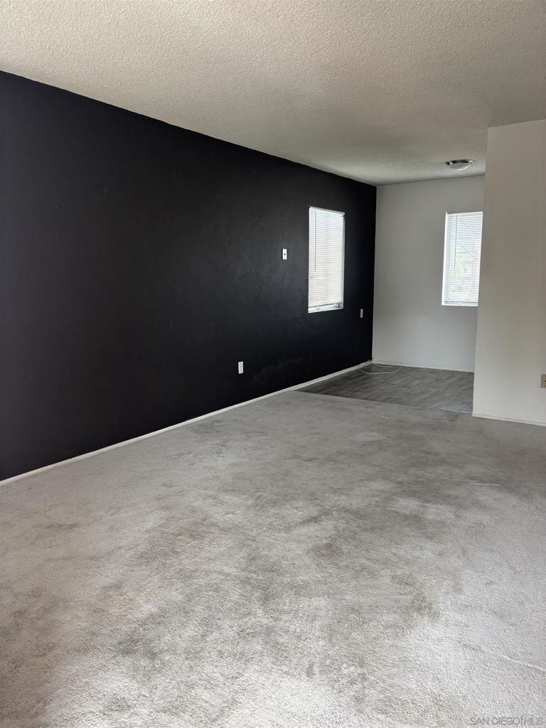 725 B Ave Property Photo 6