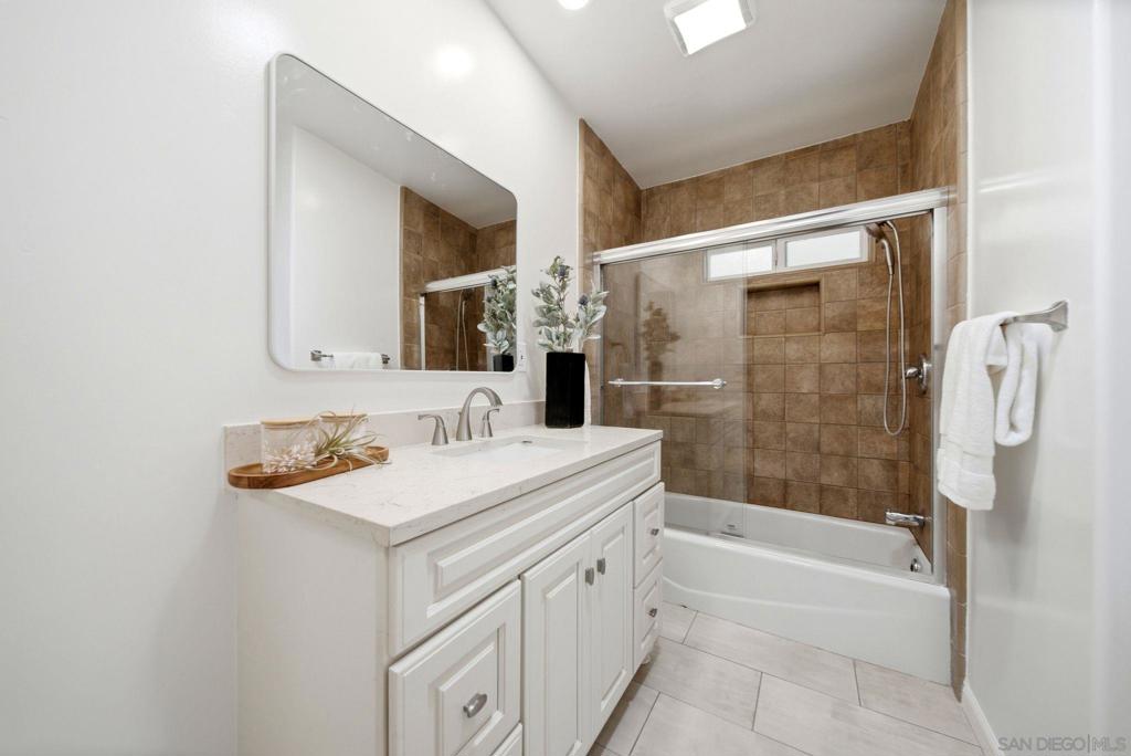 3642 Luna Ave Property Photo 28