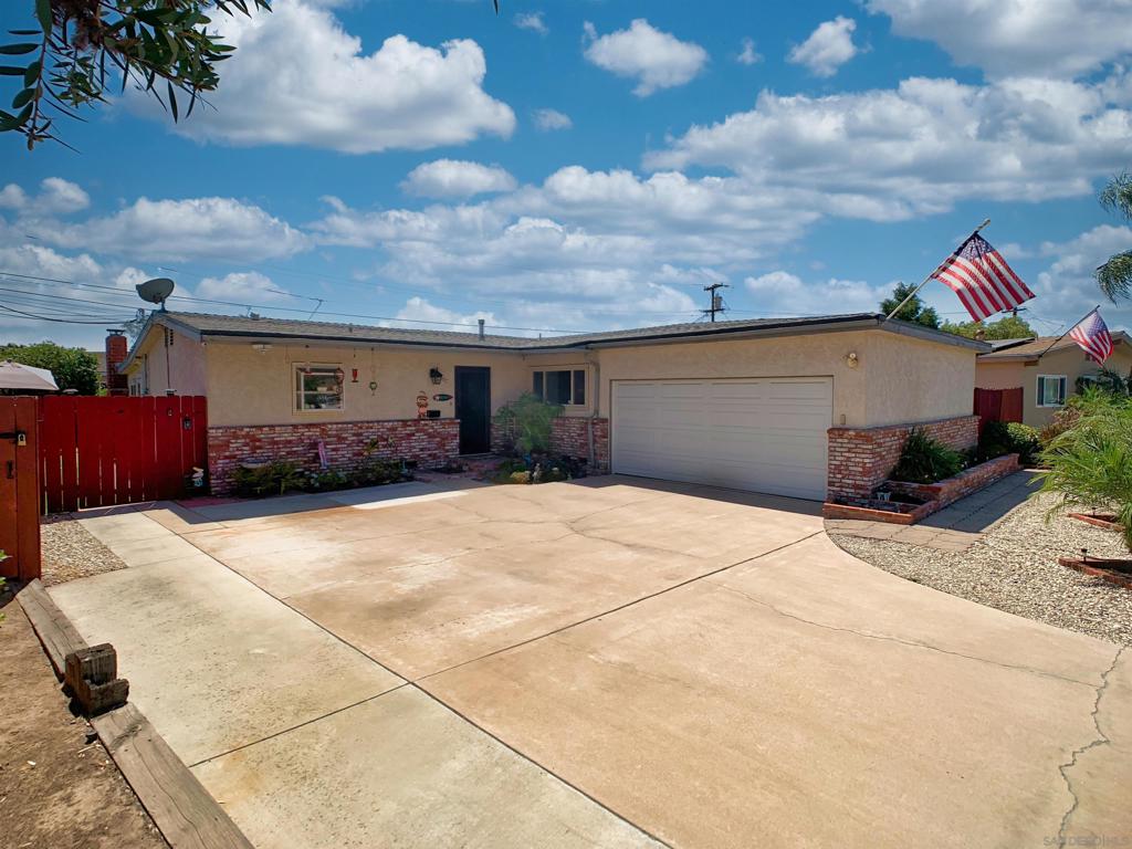 587 Brockwood Dr Property Photo 1