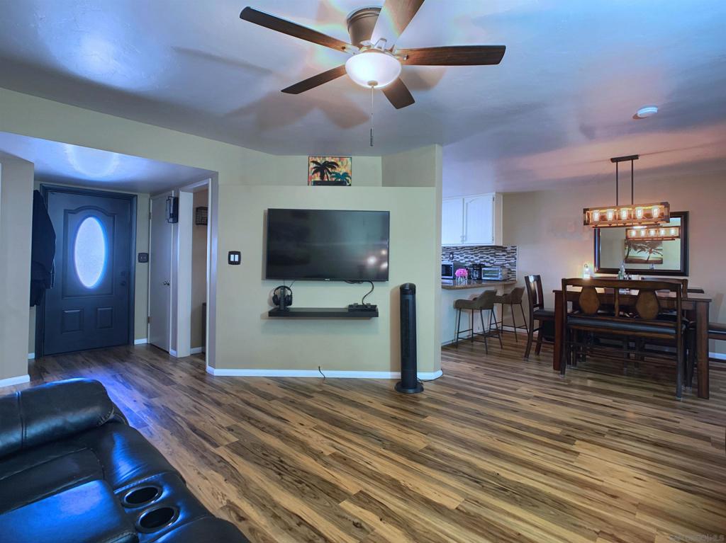 587 Brockwood Dr Property Photo 8