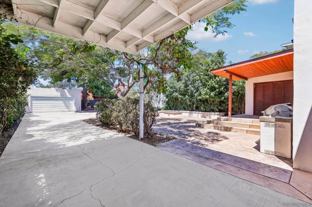 3378 N Mountain View Dr Property Photo 37