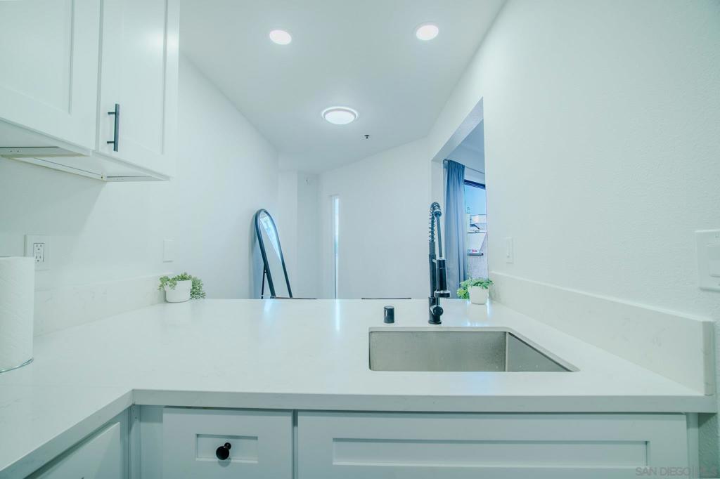 4465 Ocean 4 Property Photo 9
