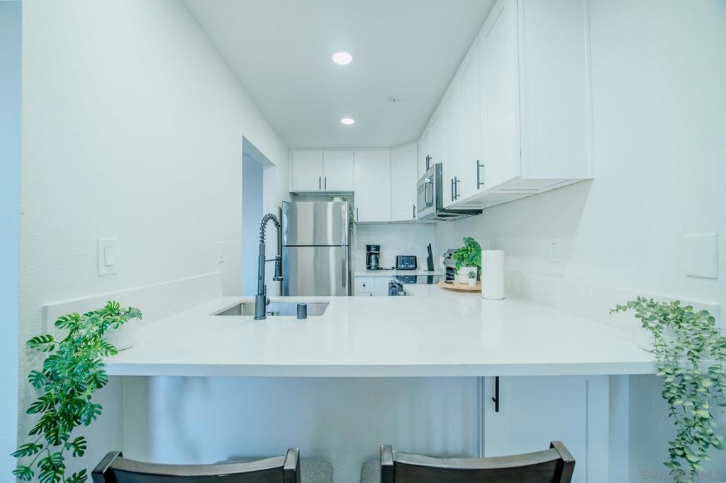 4465 Ocean 4 Property Photo 11