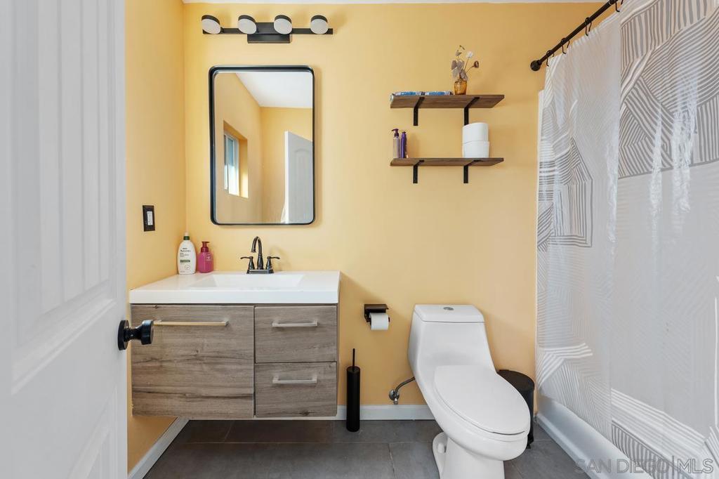 4176 Pepper Property Photo 16