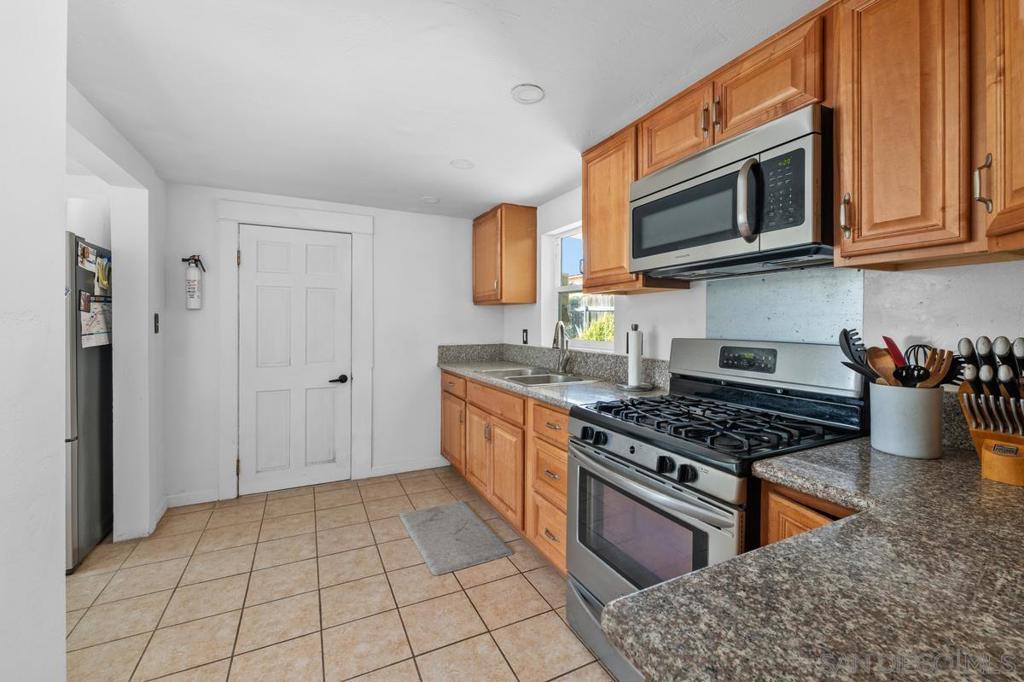 4176 Pepper Property Photo 20