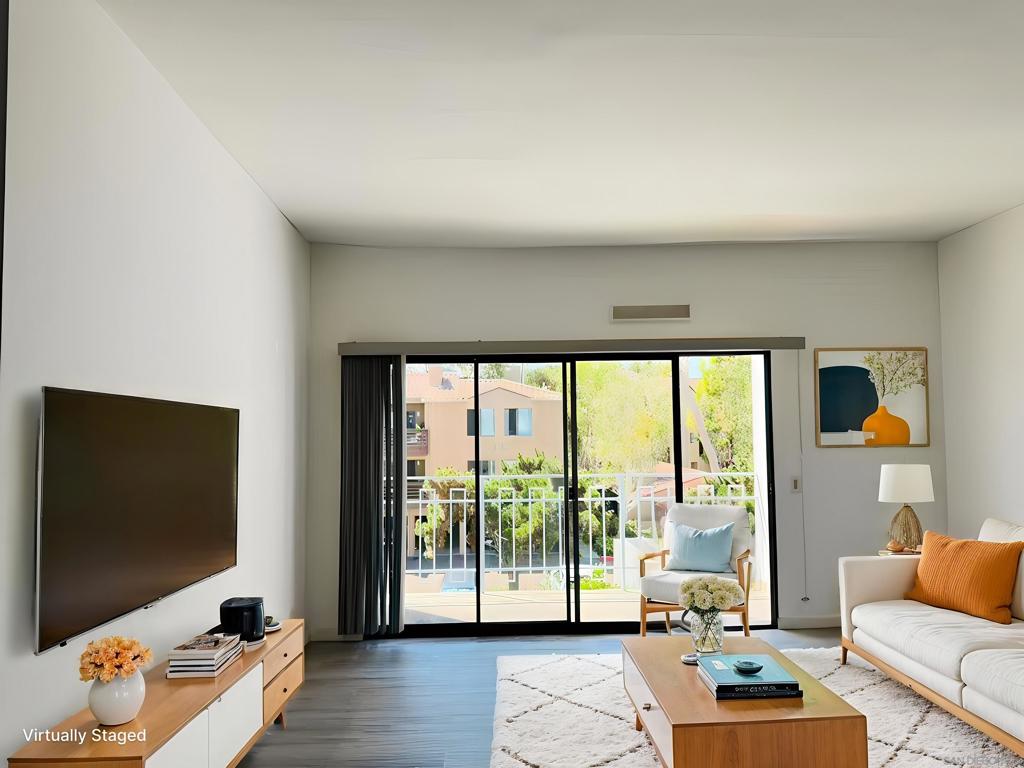 8320 Regents Road 2P Property Photo 1