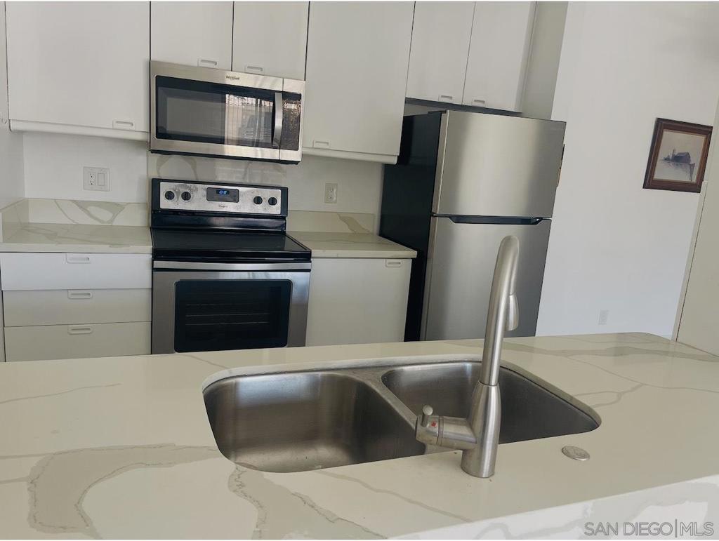 8320 Regents Road 2p Property Photo 8
