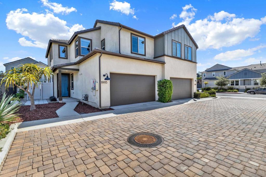 1995 Julie Dawn Pl. Property Photo 1