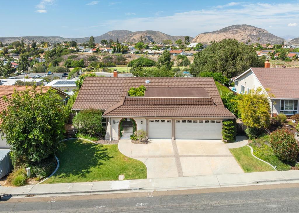 6640 Cabaret Property Photo