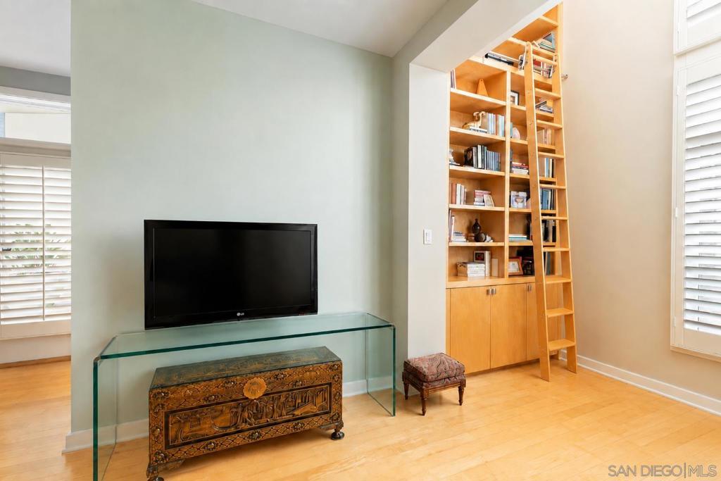 5482 La Jolla L103 Property Photo 4
