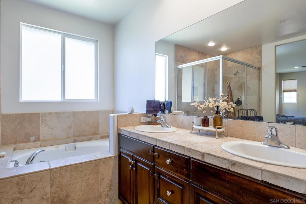 3436 Laurashawn Ln Property Photo 32