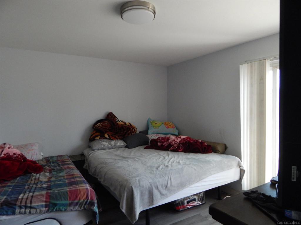 5174 Streamview Dr. Property Photo 9
