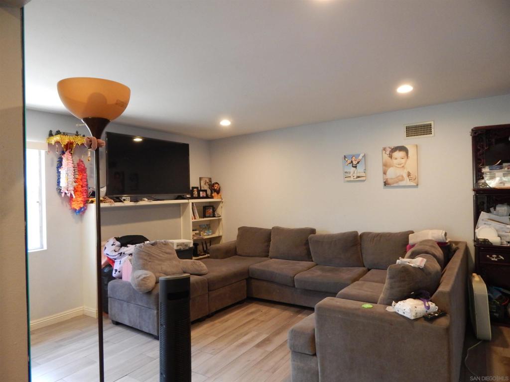 5174 Streamview Dr. Property Photo 16