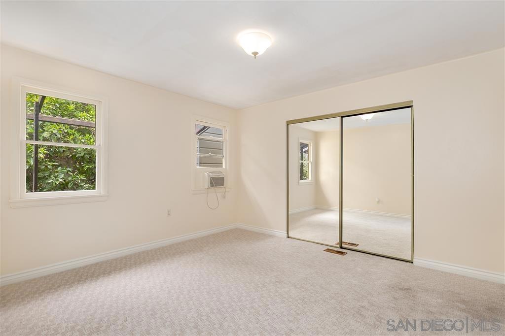 4965 Wightman St Property Photo 8