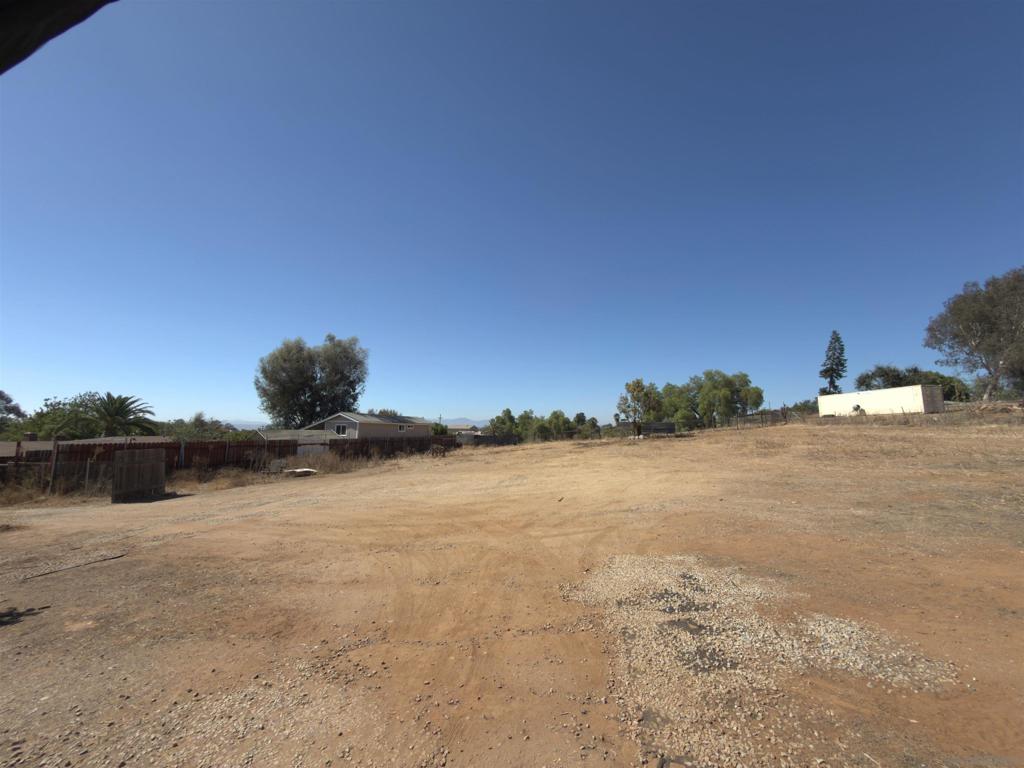 2055 Riviera Dr Property Photo 1
