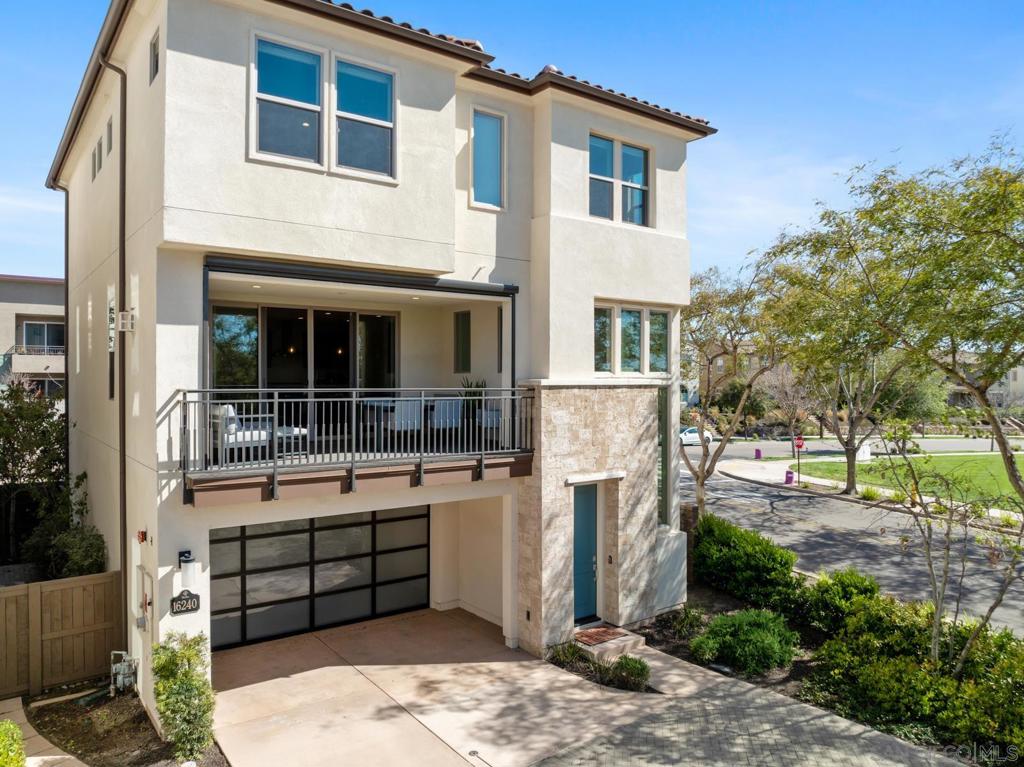 16240 Camden Cir Property Photo 1