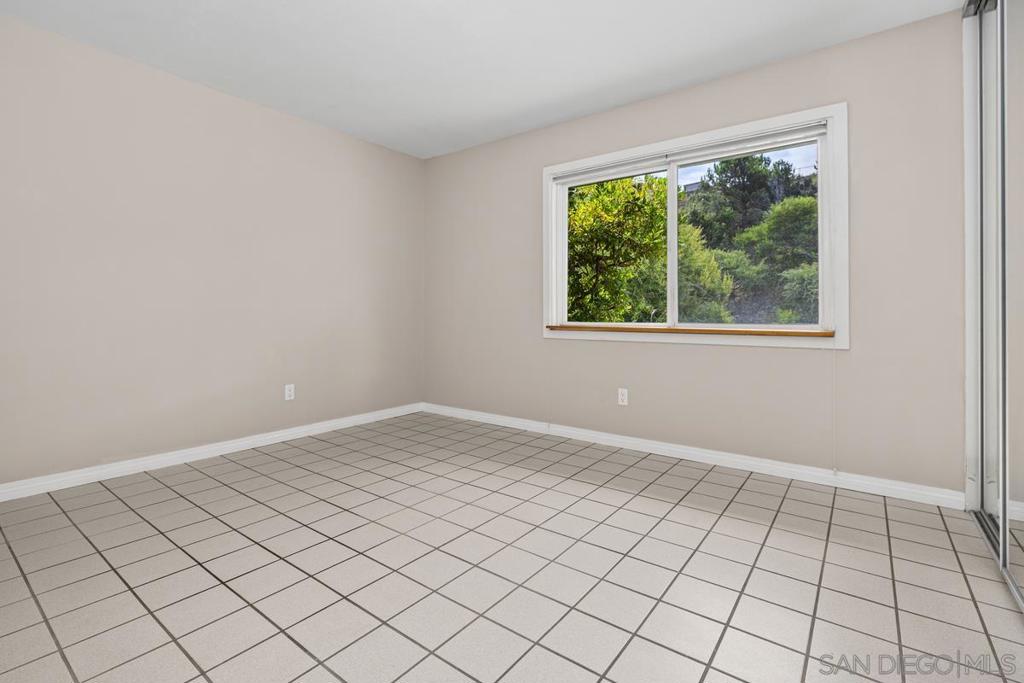647 Windsor Circle Property Photo 26