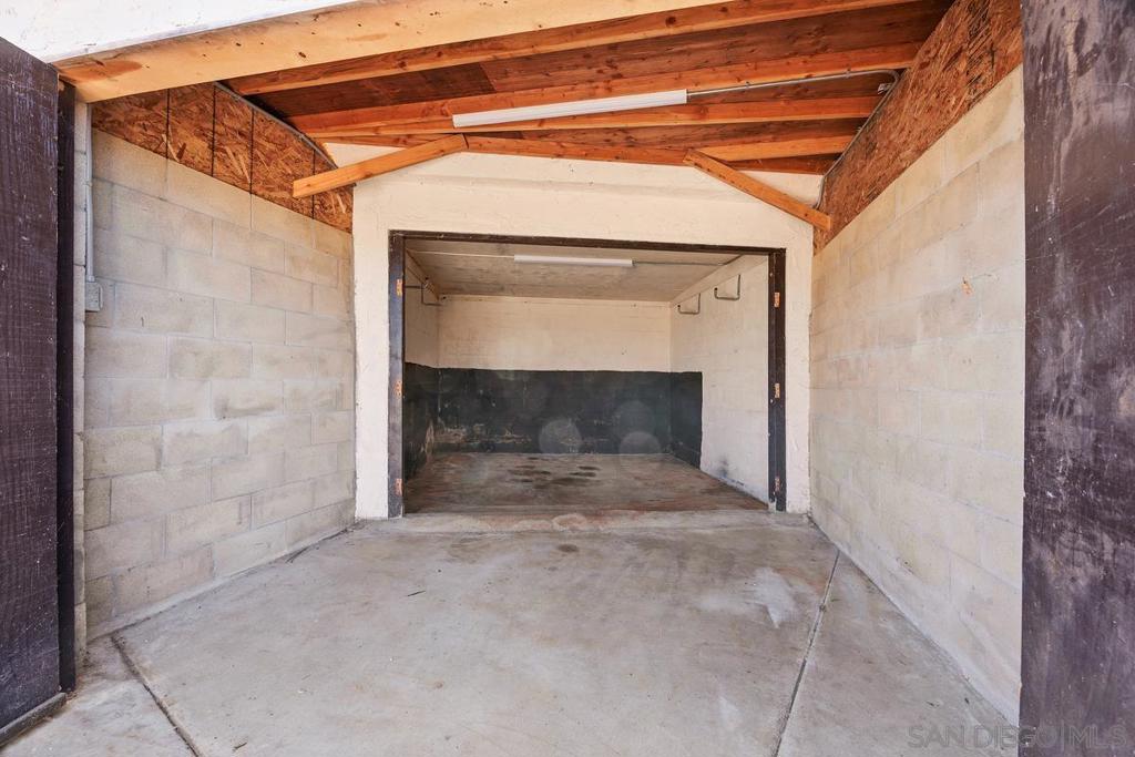 1750 Barbara Property Photo 16