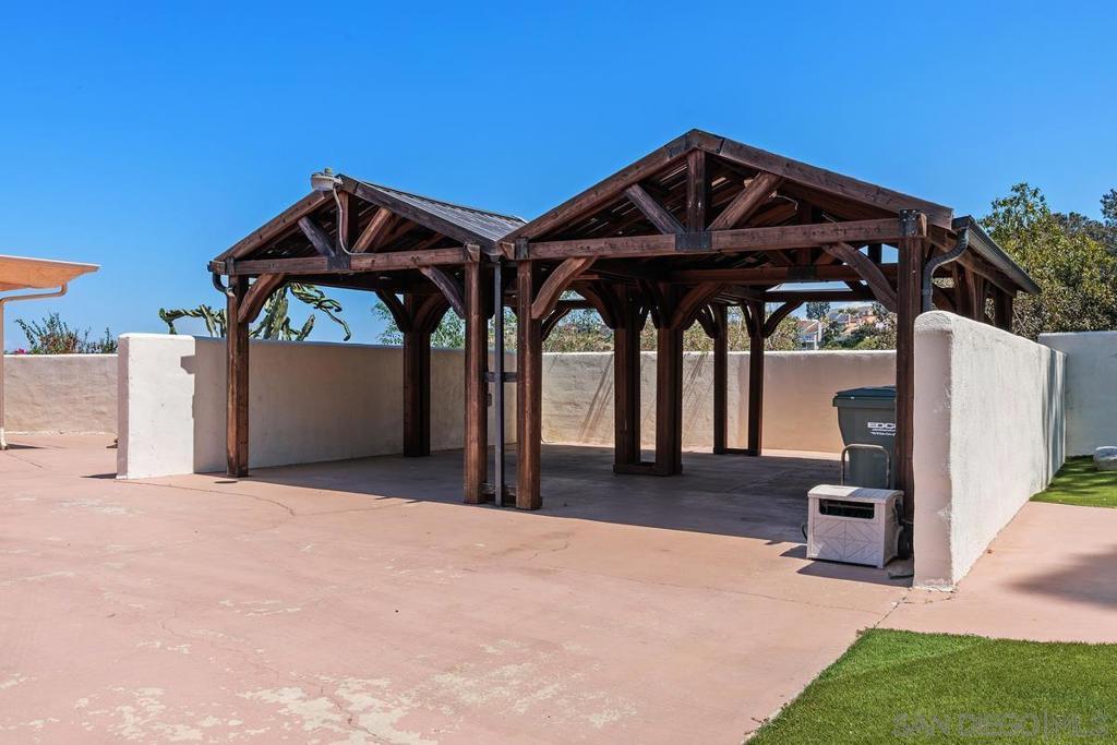 1750 Barbara Property Photo 19