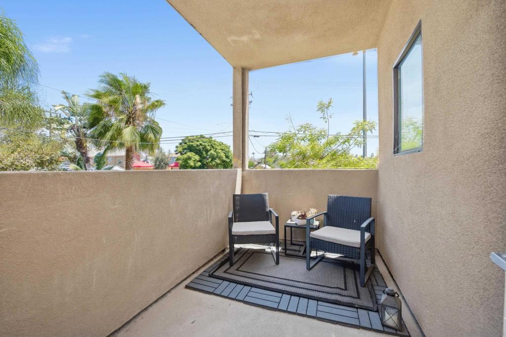 4464 Ocean View Boulevard 1 Property Photo 10