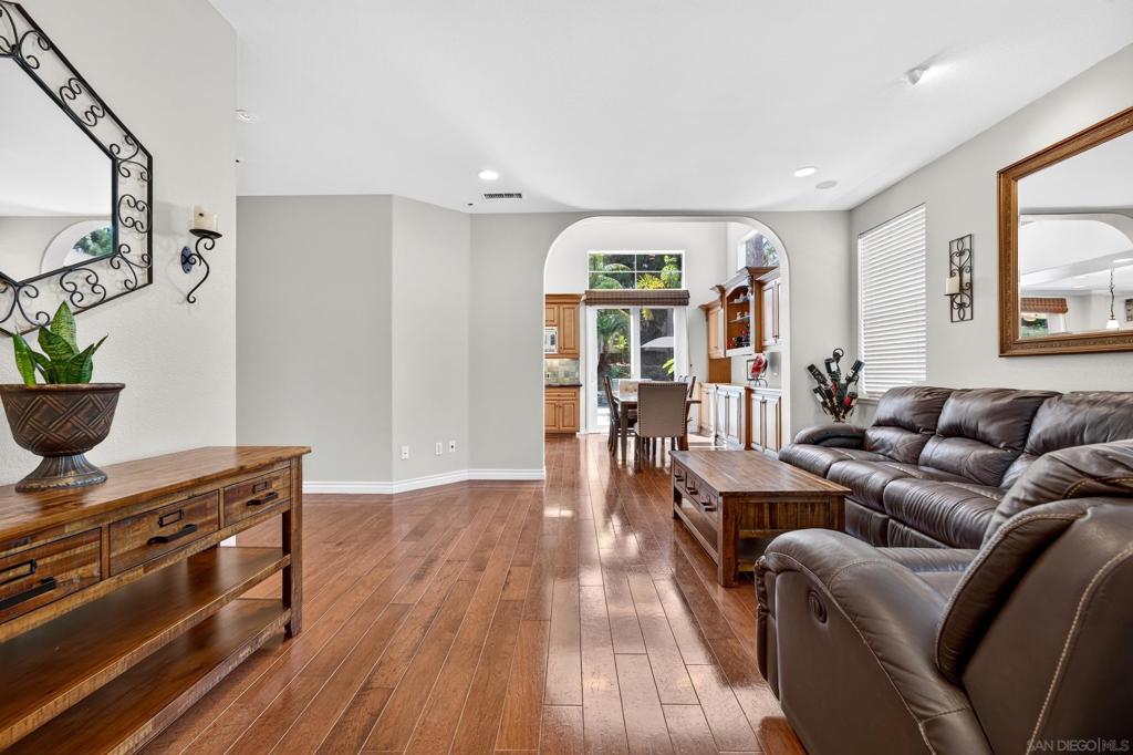 6657 Curlew Terrace Property Photo 6