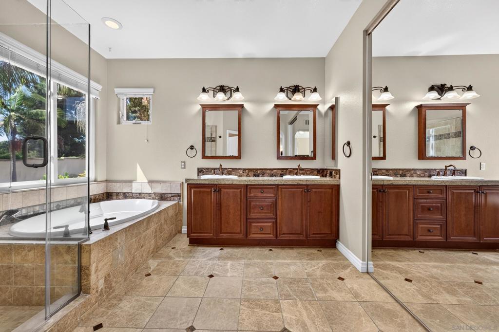6657 Curlew Terrace Property Photo 30