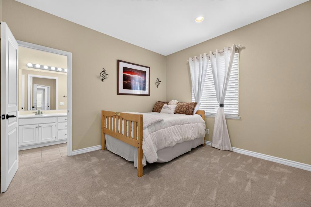 6657 Curlew Terrace Property Photo 38
