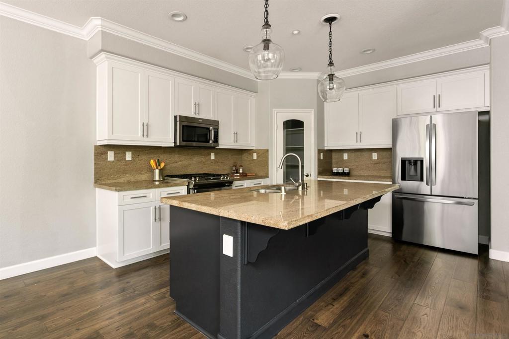 2662 Rawhide Property Photo 6